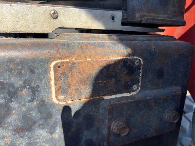 2011-kubota-svl90-2-image-24