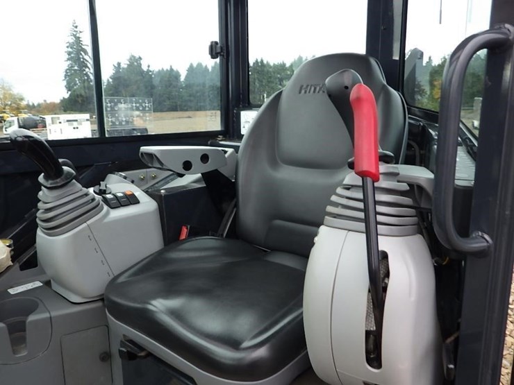 hitachi-zx40u-image-23