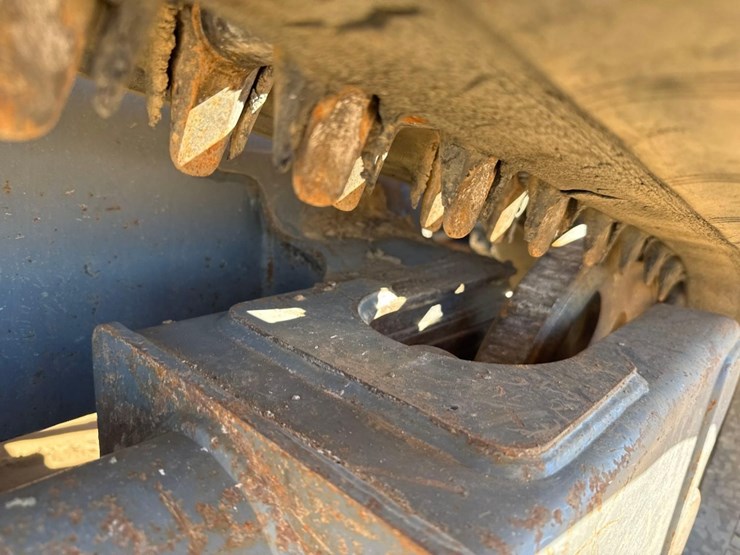 2021-takeuchi-tl8r2-image-15