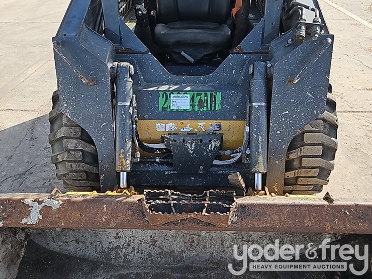 2019-deere-314g-image-11