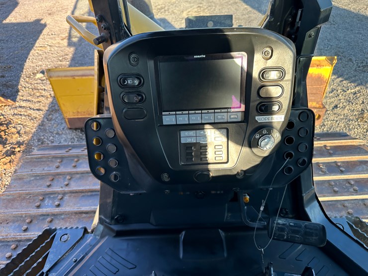 #32837-•-komatsu-39px-crawler-dozer-km10d130kka096648-image-57