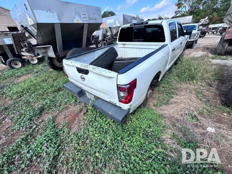 2018-nissan-titan-image-6