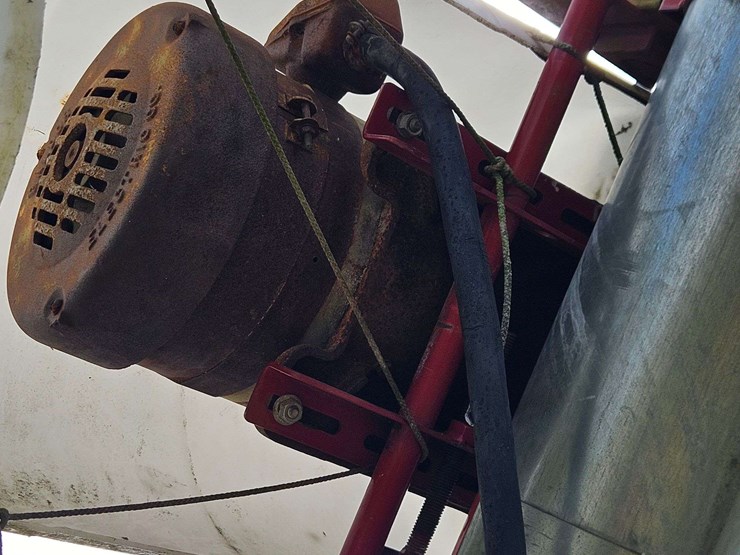 hutchinson-electric-auger-(longer)-image-6