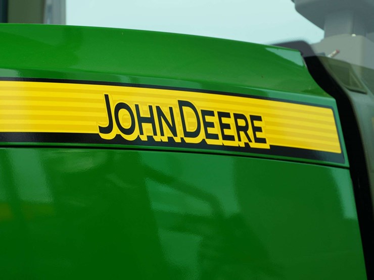 2011-john-deere-8285r-image-59