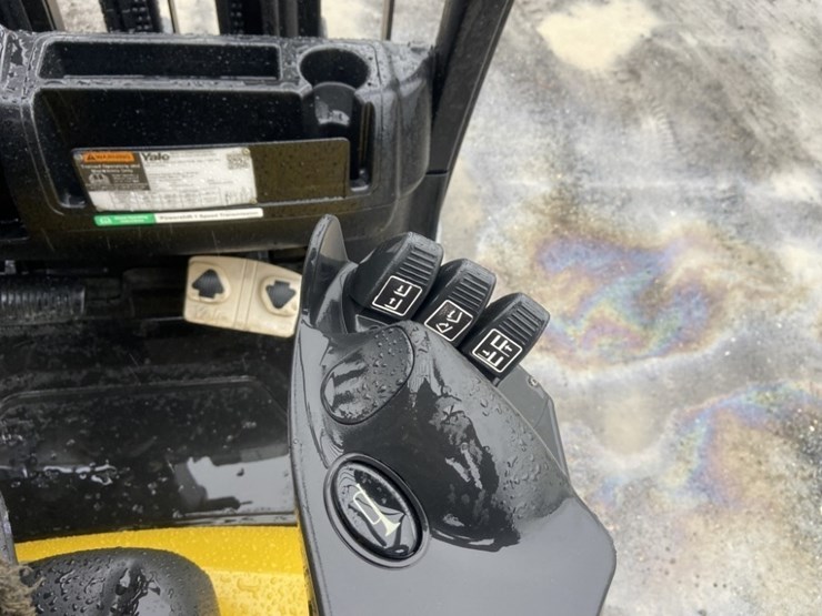 yale-50vx-forklift-image-17