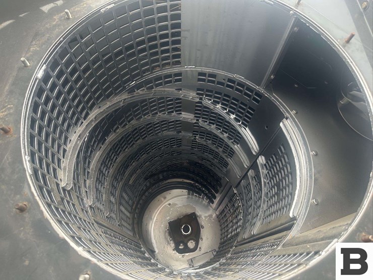 2008-gleaner-r75-image-83