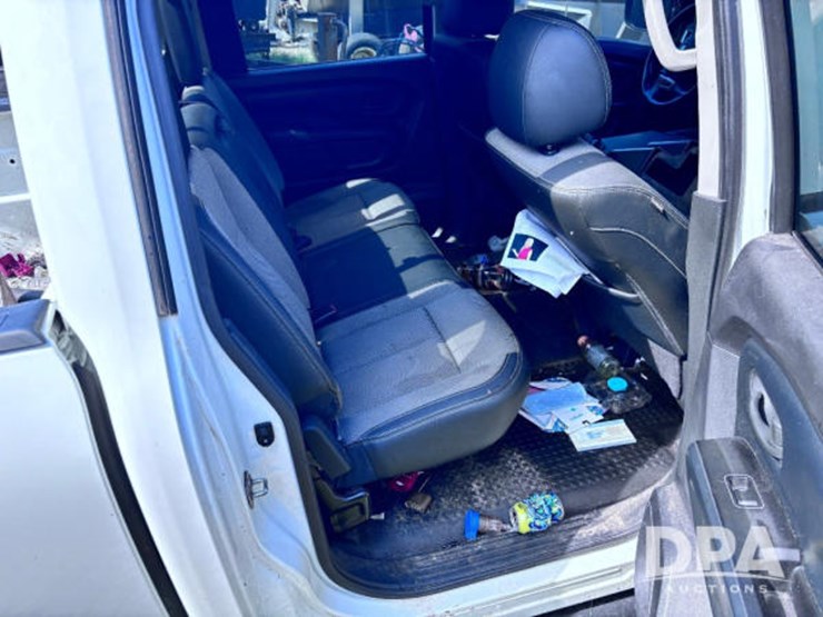 2018-nissan-titan-image-43