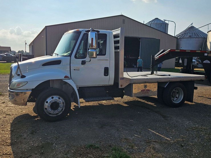 2003-international-4200-image-5