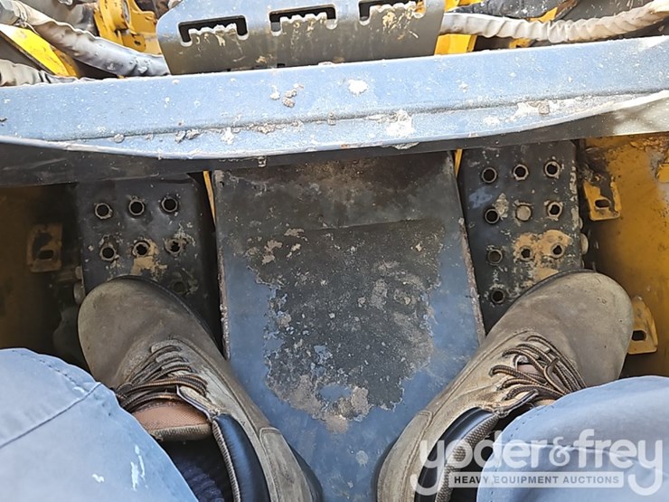 2019-deere-314g-image-18