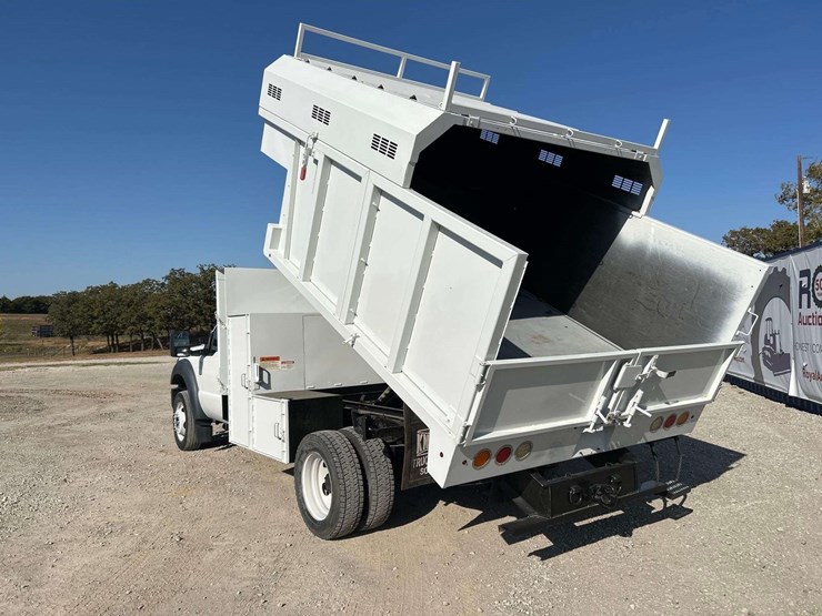 2012-ford-f550-image-2