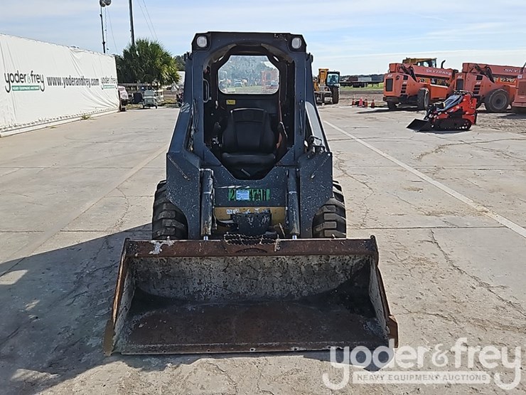 2019-deere-314g-image-10