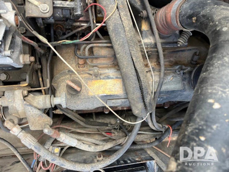 case-ih-646-image-75