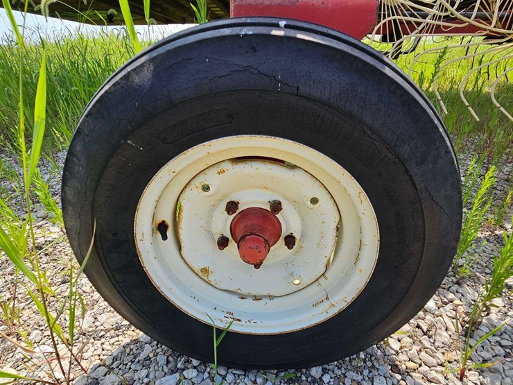 h&s-hay-rake-image-12