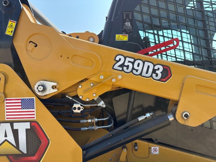 2023-caterpillar-259d3-image-20
