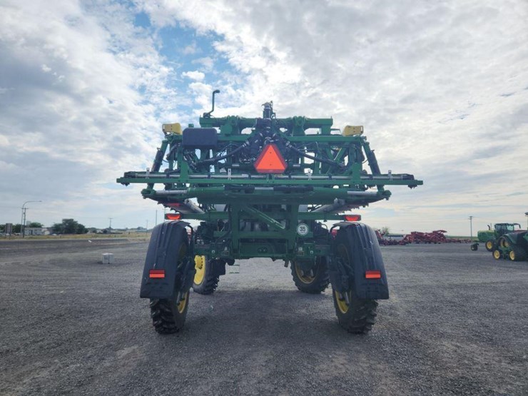 2023-john-deere-616r-image-8