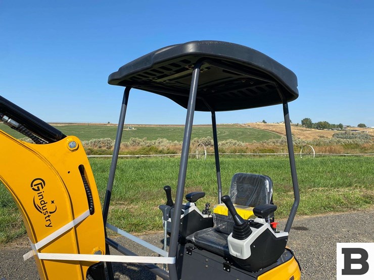 2025-cfg-industrial-xz20r-mini-excavator---eltopia,-wa-image-14