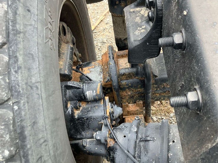 2013-freightliner-cascadia-image-86