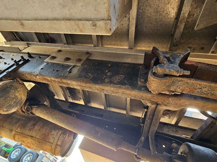 2003-international-4200-image-11