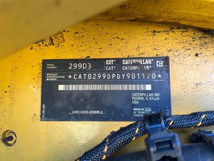2020-caterpillar-299d3-image-17