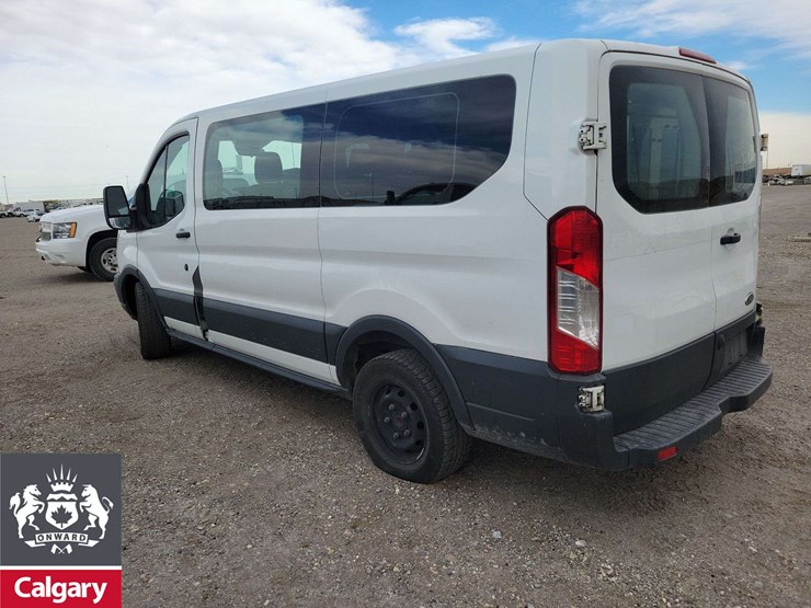 2017-ford-transit-image-2