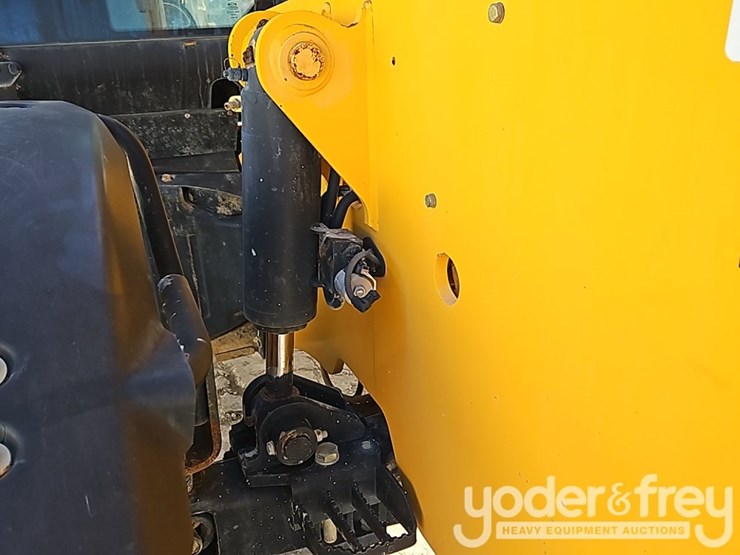 2015-jcb-509-42-image-20