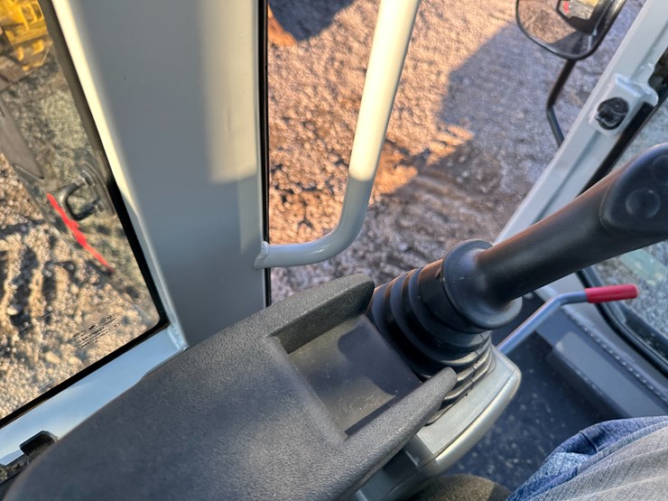 2020-takeuchi-tcr50-image-60