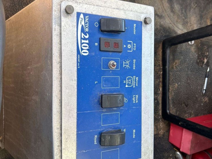 2012-international-workstar-7500-image-27