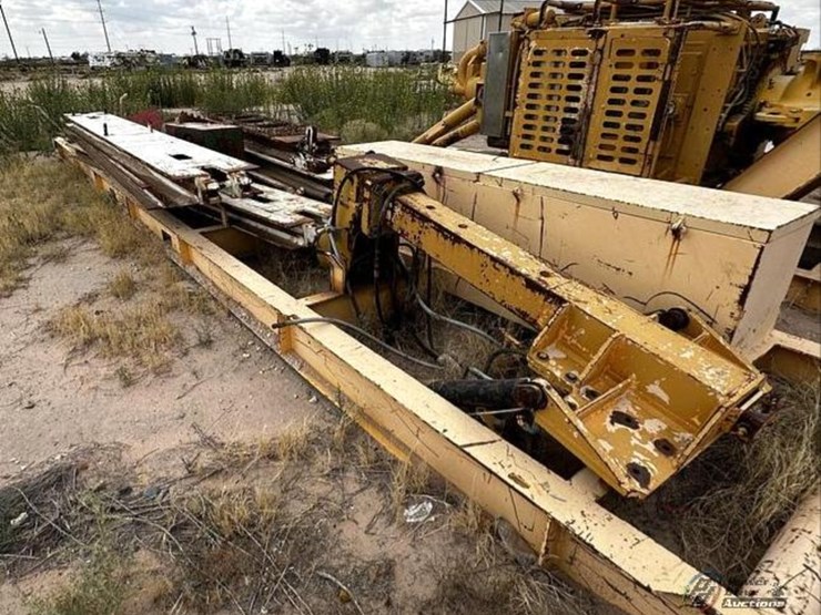 2012-letourneau-500-ton-ac-top-drive-image-11