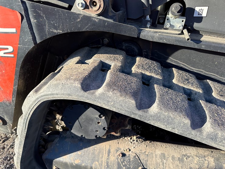 kubota-svl75-2-image-11