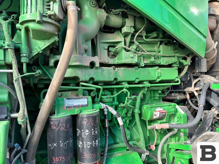 2014-john-deere-9460r-image-17