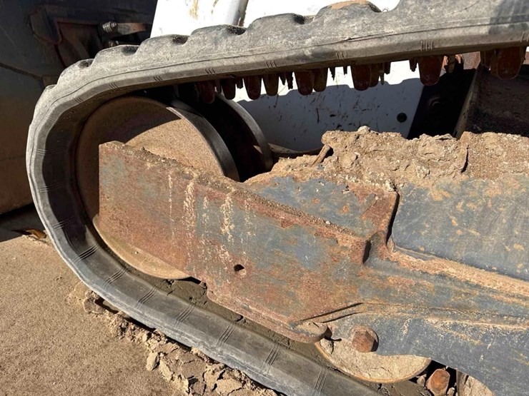 2024-bobcat-t76-image-10