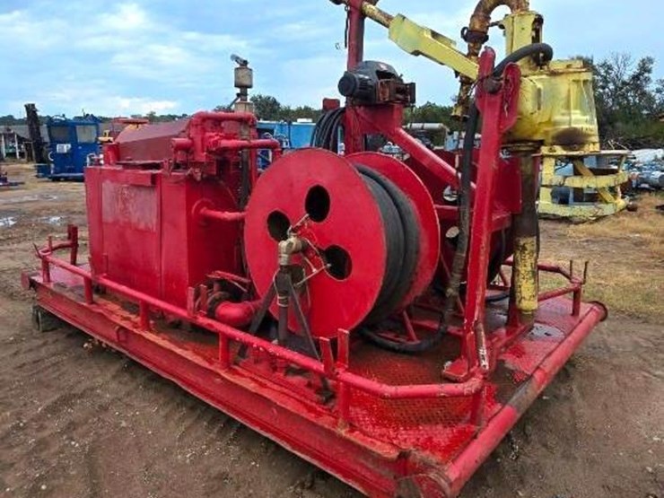 caterpillar-c4.4-image-1