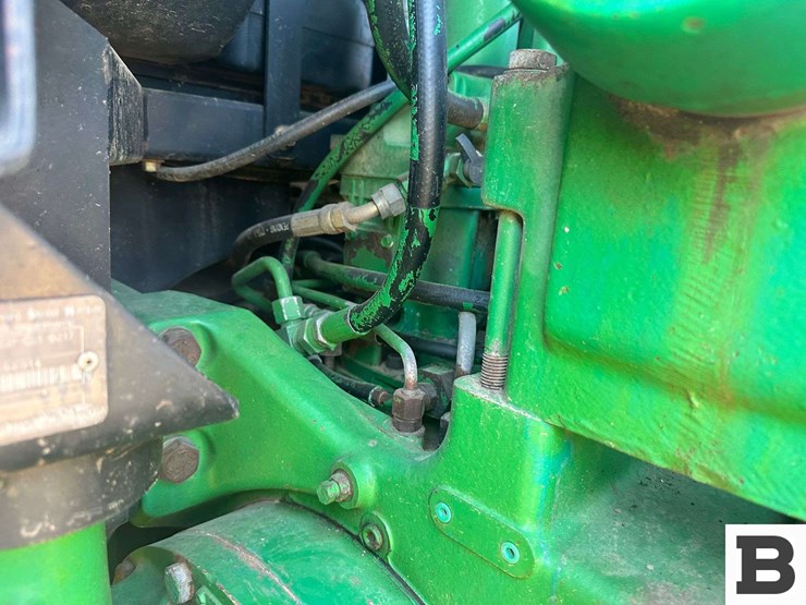 1993-john-deere-7600-image-35