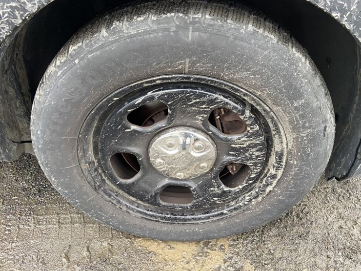 2014-ford-explorer-image-34