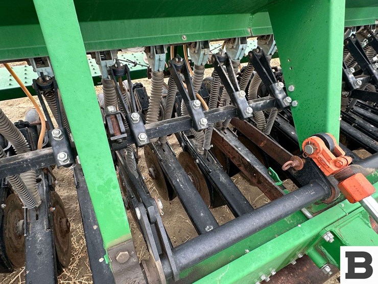 great-plains-solid-stand-13-image-29