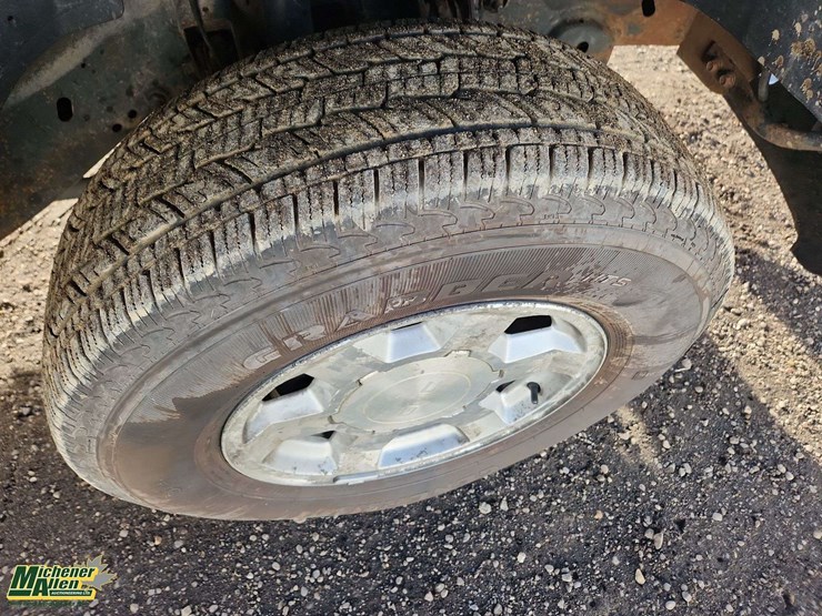 2003-gmc-sierra-1500-image-33