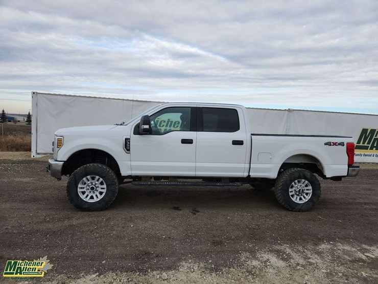 2019-ford-f350-image-21