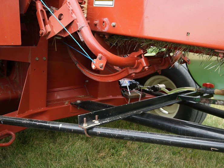 hesston-4590-image-18