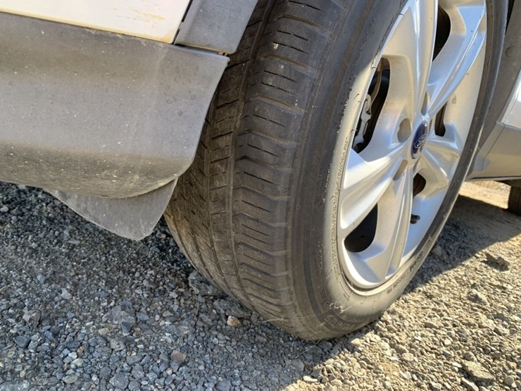 2014-ford-escape-image-10