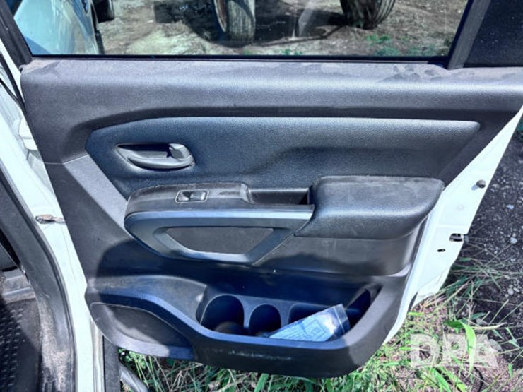 2018-nissan-titan-image-44