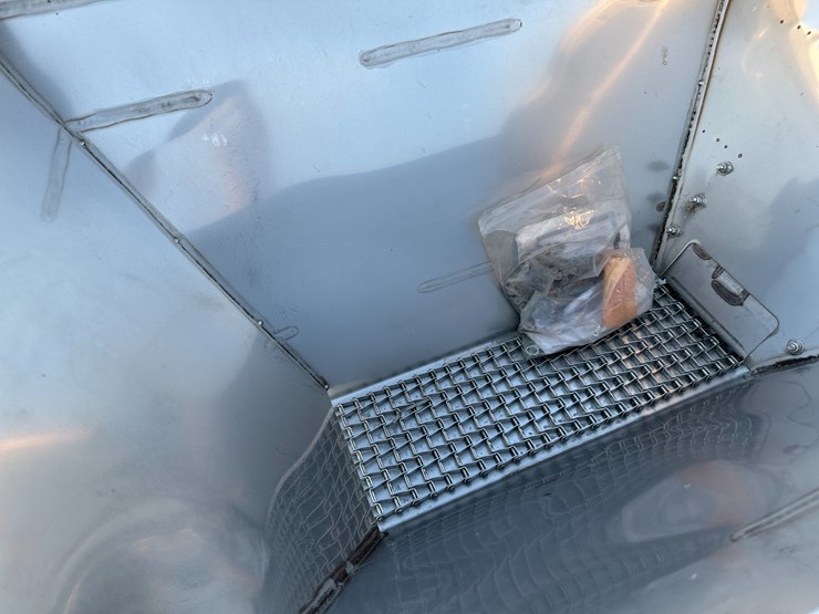 #32844-•-adams-ge-1000-fertilizer-wagon-s/n:-gel2063-image-16