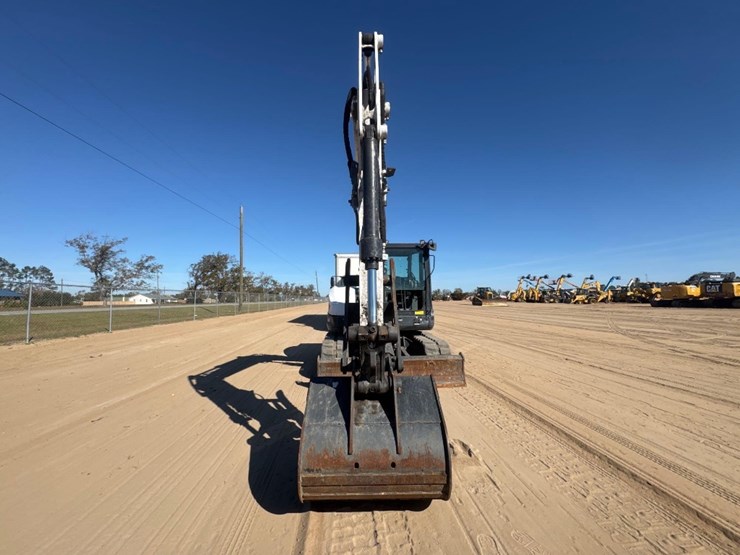 2024-bobcat-e88-image-3