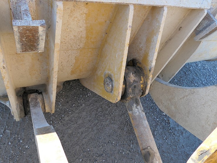 2014-caterpillar-972m-image-8