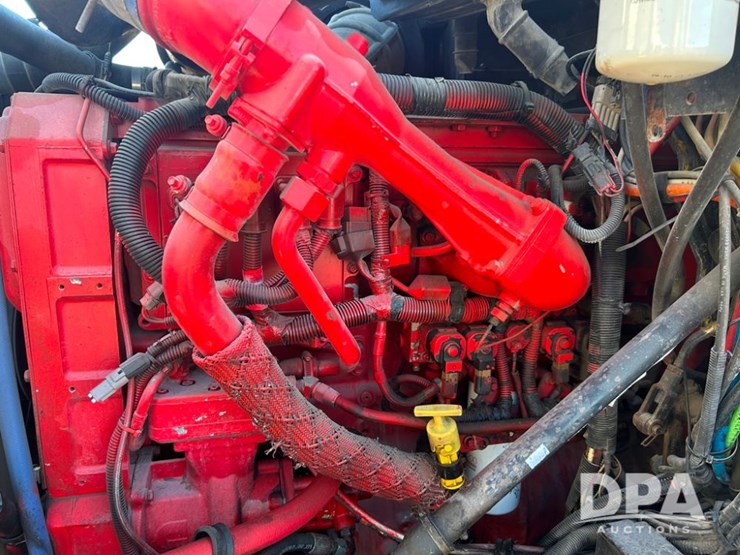 2004-international-9200i-image-36