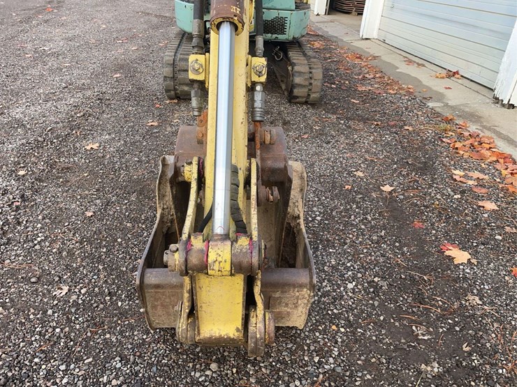 yanmar-vio35-image-16