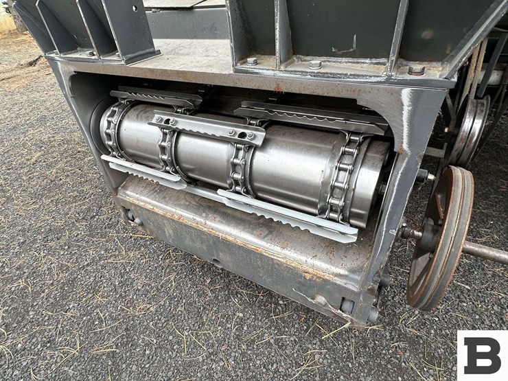 2008-gleaner-r75-image-12