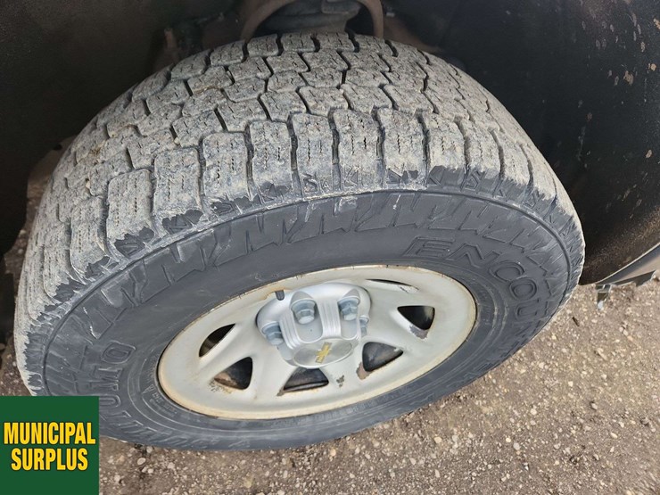 2016-chevrolet-silverado-1500-image-30