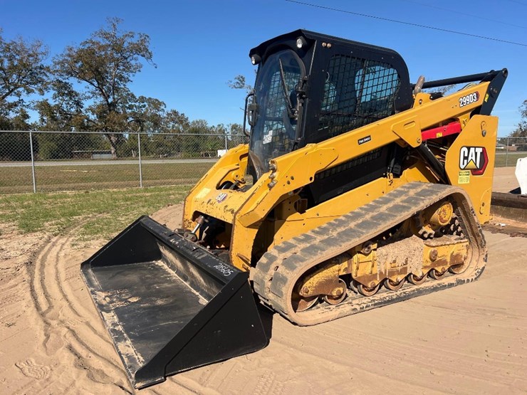 2020-caterpillar-299d3-image-8