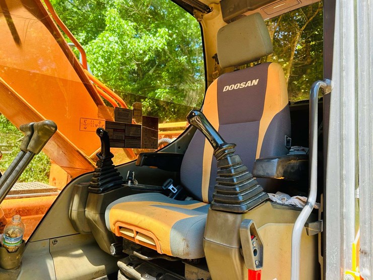 2010-doosan-dx180-lc-image-77