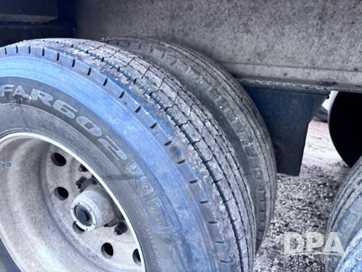 2006-travis-end-dump-image-41